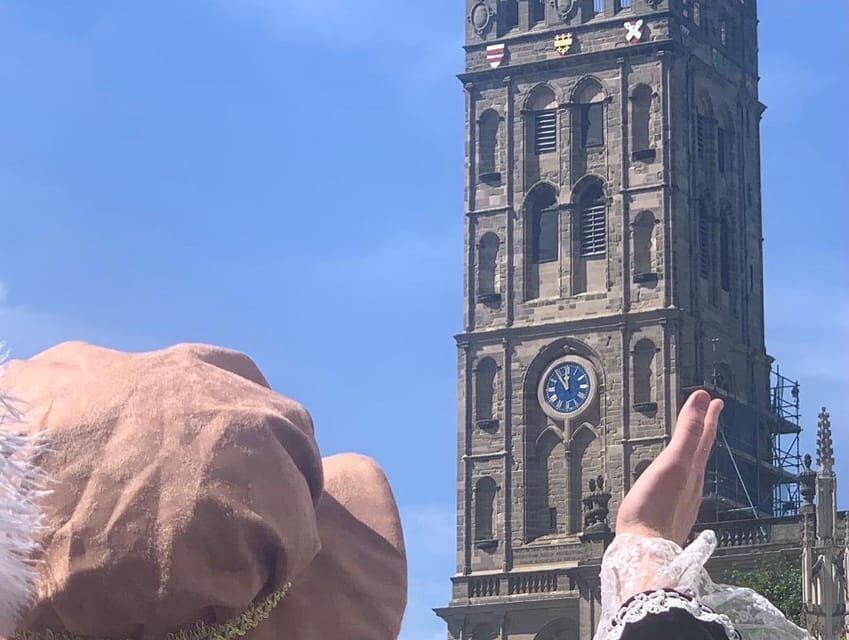 A tour of Warwick with Queen Elizabeth's secret lover - Landmarks and local texture: what you’re really paying for