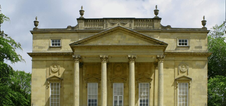 Bath : 2 Hour Historic Walking Tour With An App - Price and value: $9 for an app-driven walking route