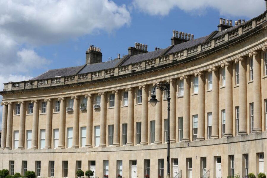 Bath: Bridgerton Filming Locations Walking Tour with Music - Pace, comfort, and who should book (and who shouldn’t)