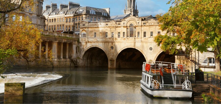 Bath: Bridgeton Walking Tour with an APP - Holburne Museum: art in the same walk