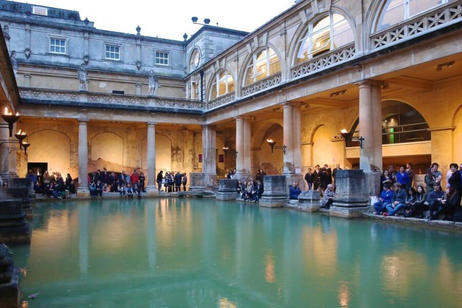 Bath: City Walking Tour with Optional Roman Baths Entry - Bath Abbey First: Perpendicular Gothic and the Best Way to Orient Yourself