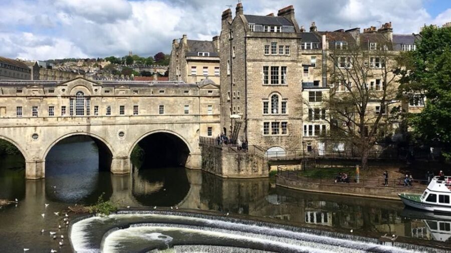 Bath: Guided City Walking Tour with Entry To The Roman Baths - Aquae Sulis: what you’ll take away from the ancient complex