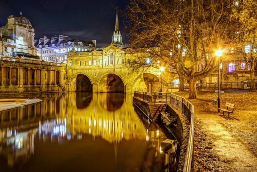 Bath: Guided Ghost Tour - Hidden alleyways and the “off the main path” advantage