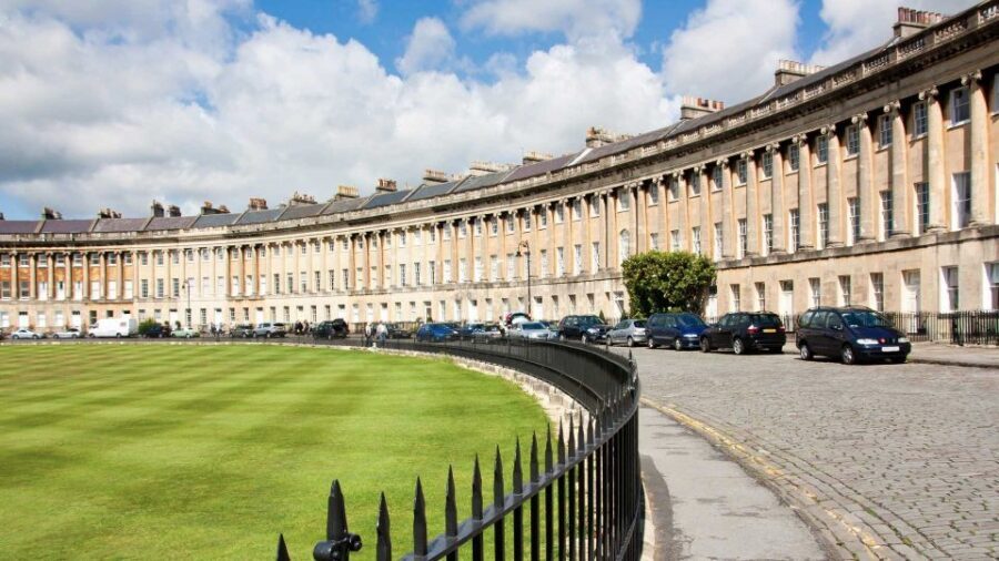 Bath: Tootbus Bath Discovery Hop-On Hop-Off Tour - Value for $29.70: when this tour is a bargain and when it isn’t