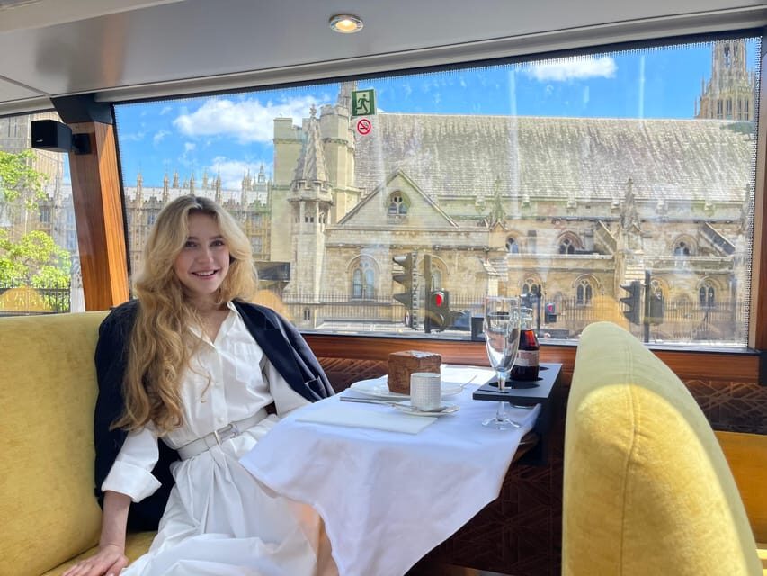 Best of London by LE GRAND - London's Luxury Bus Tour - Starting at Green Park / Constitution Hill (Stop E) and Rolling Toward the Landmarks