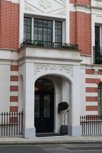 Bridgerton Tour in London - Price, Pace, and Group Size: Is $18.86 a Good Deal?