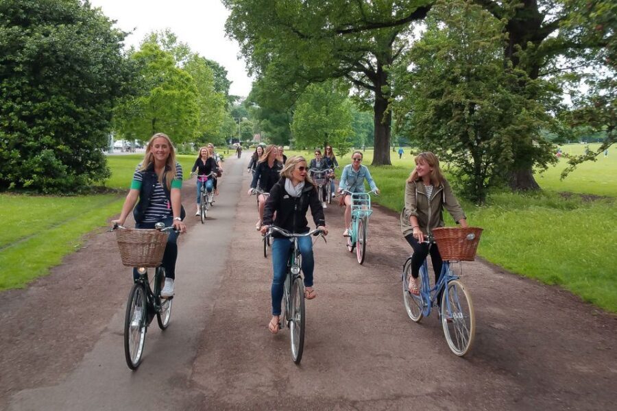 Brighton City Bike Tour - Small-Group Advantage: You Get Attention, Not Just a Directional March