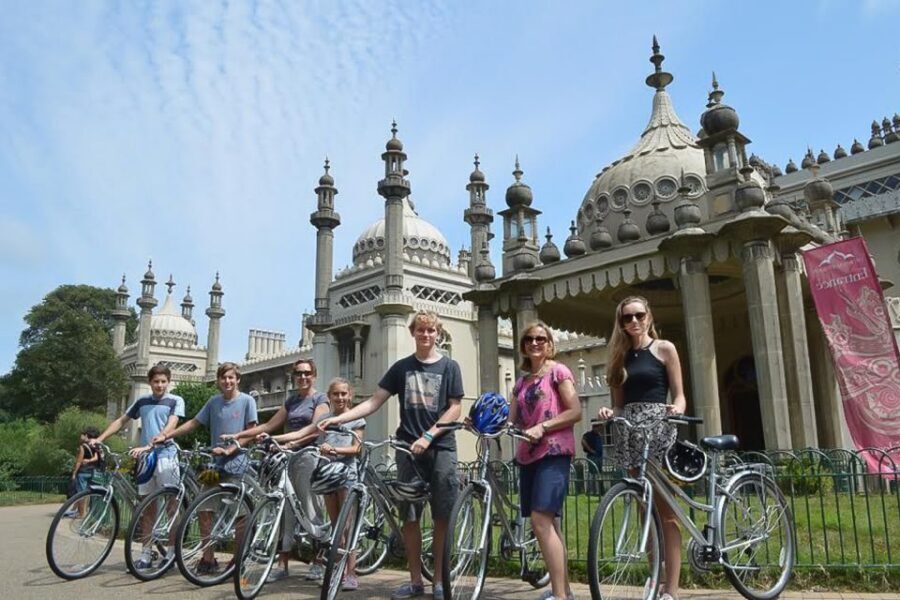 Brighton City Bike Tour - Meeting Point on New Road and How the Start Usually Feels