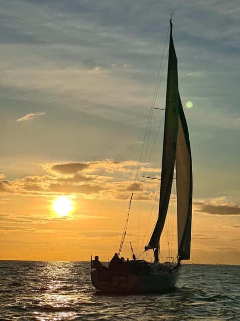 Brighton: Sunset Sailing Cruise with a Glass of Wine - The yacht setup: a performance sailboat built for hands-on sailing