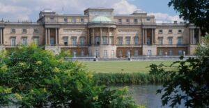 Buckingham Palace and Stonehenge Tour - Inside Buckingham Palace: State Rooms, Ballroom, Throne Room, and South Garden