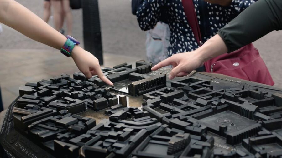Cambridge: City Walking Tour & Exploration Game - Should you book the Cambridge Quest?