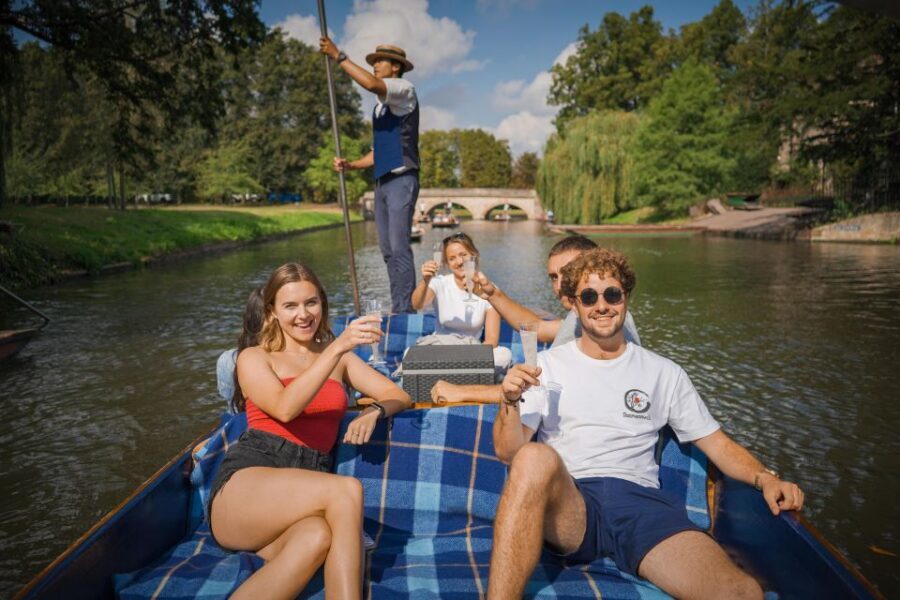 Cambridge: Guided Shared River Punting Tour - How many colleges and bridges you’ll actually see