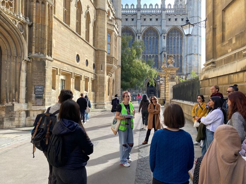 Cambridge: The Original Uncomfortable Cambridge™ Tour - The 9-minute viewpoint and the 2 km city loop: get oriented without overwalking