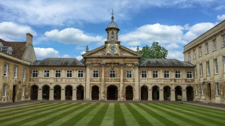 Cambridge: University Walking Tour - Start at the Round Church: Where the Tour Sets Its Tone