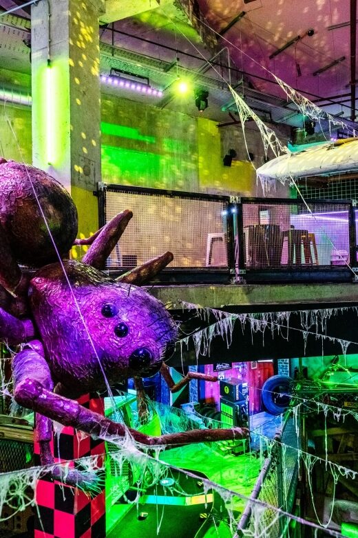 Camden: Junkyard Golf Club Tickets for 9 or 18 Holes - What the Included Gear and Setup Mean for Your Experience