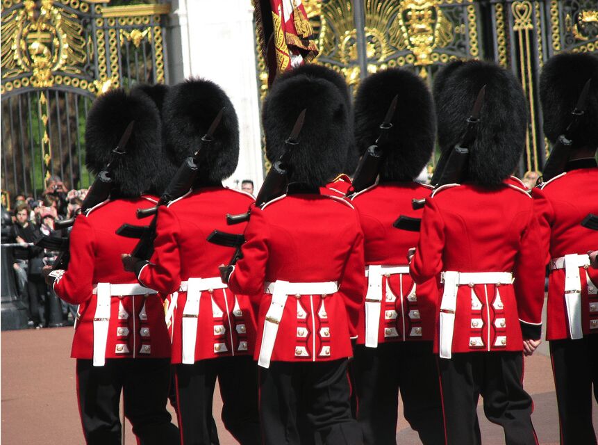 Changing of the Guard at Buckingham Palace - Practical details: what to bring and how to prepare