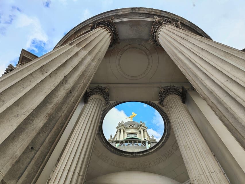 City of London Historical Walking Tour - Defying monarchy: how the City helped shape democracy