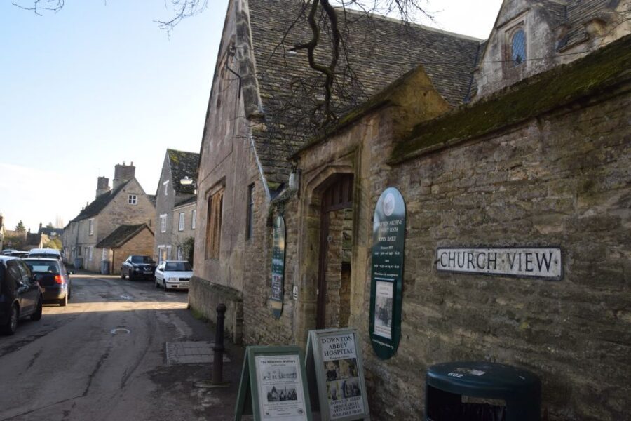 Downton Abbey and Village Small Group Tour from London - Should you book this tour?