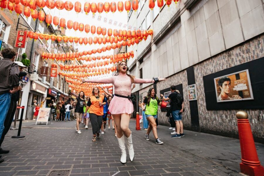 Drag Queen Disco Diva Tour - Silent Disco Walking Tour - Rain-Proof Fun (Because It Happens Here)