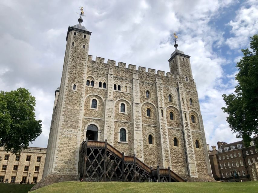Early Access:Tower of London Opening Ceremony & Royal London - Crown Jewels at Front-of-Line Timing: What You Gain (and What to Expect)