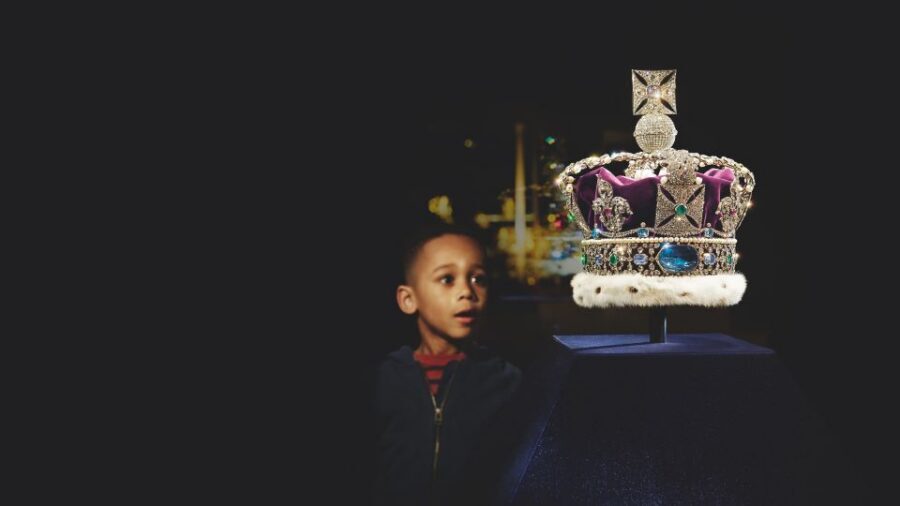 Early Access:Tower of London Opening Ceremony & Royal London - Thames Boat Ride to Westminster: A Short Trip With Real Payoff