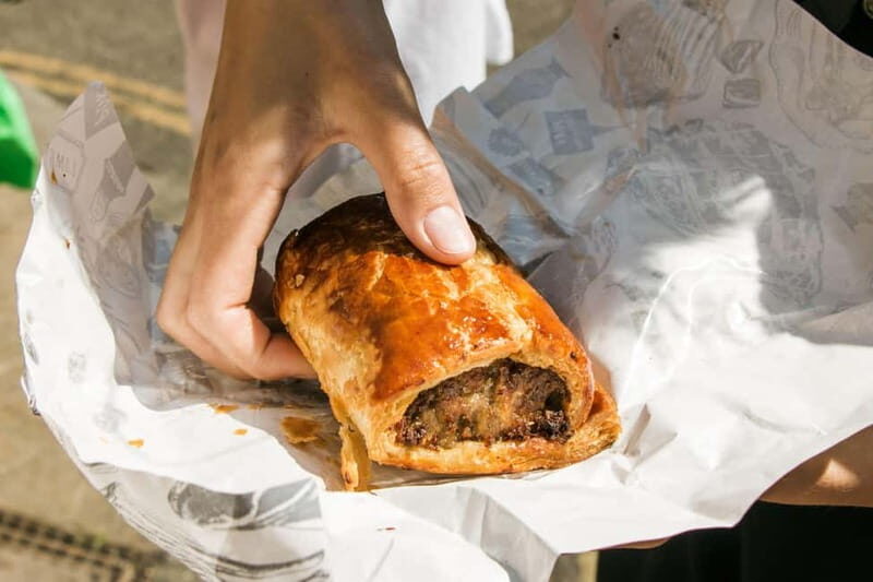 Eating London: Southwark & Bankside Food Tour - Desserts and pub time: toffee pudding, crumbles, and British beer