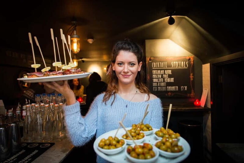 Eating London: Twilight Soho VIP Food & Drinks Tour - Key things you’ll notice on this Soho twilight tour