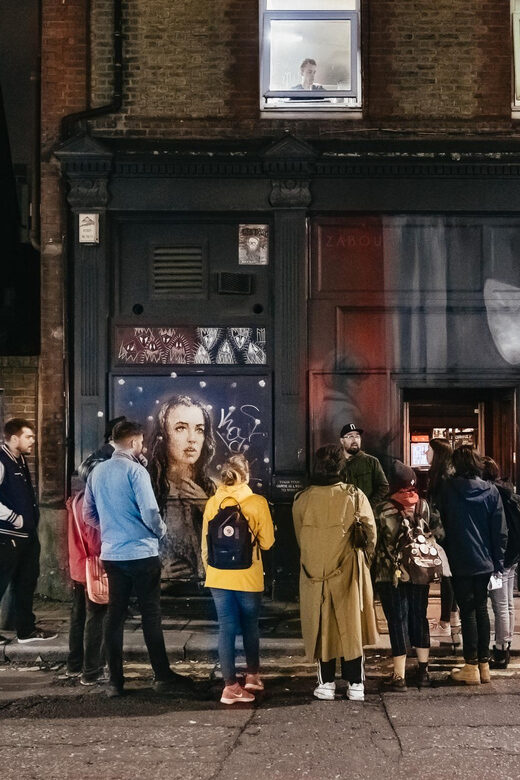 French Language : Original Jack the Ripper Tour - How the 2-hour walk works (and what your guide actually does)