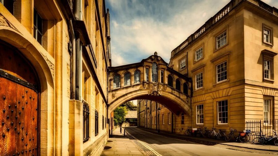 From Brighton: Oxford, Windsor and Eton Full Day Trip - Free time for shopping and your own Oxford pacing