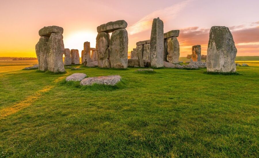From Brighton: Stonehenge and Bath Full-Day Trip - Price and value check: what $120 really buys you