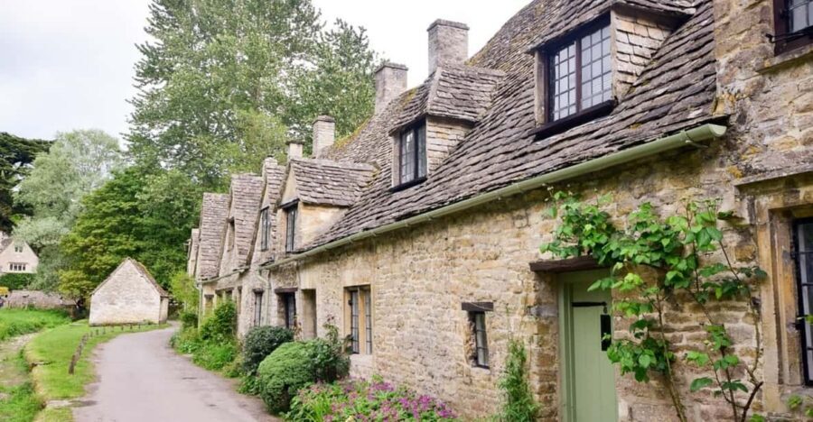 From London: Cotswolds Villages Small Group Day Tour - Getting Going From Gloucester Road Station (and Why It Matters)