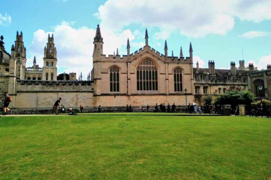 From London: Day Trip to Downton Abbey, Oxford and Bampton - Oxford University: the guided walk you’ll actually remember