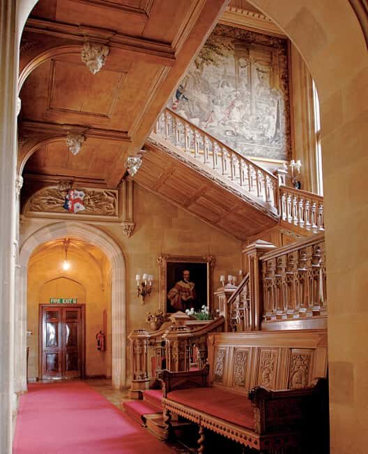 From London: Day Trip to Downton Abbey, Oxford and Bampton - Who should book this Downton Abbey day trip