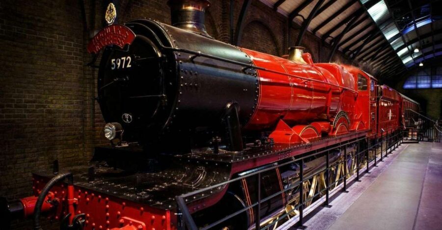 From London: Harry Potter Family Package with Transfers - Value check: is $647 per group actually a good deal?