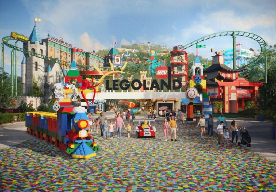 From London: LEGOLAND® Windsor Resort Entry & Coach Transfer - Entering LEGOLAND: skip-the-line is helpful, but go ready to scan