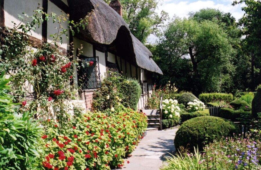 From London: Oxford, Stratford-upon-Avon & Cotswolds Trip - The Cotswolds Drive: Scenic Break, Less Effort