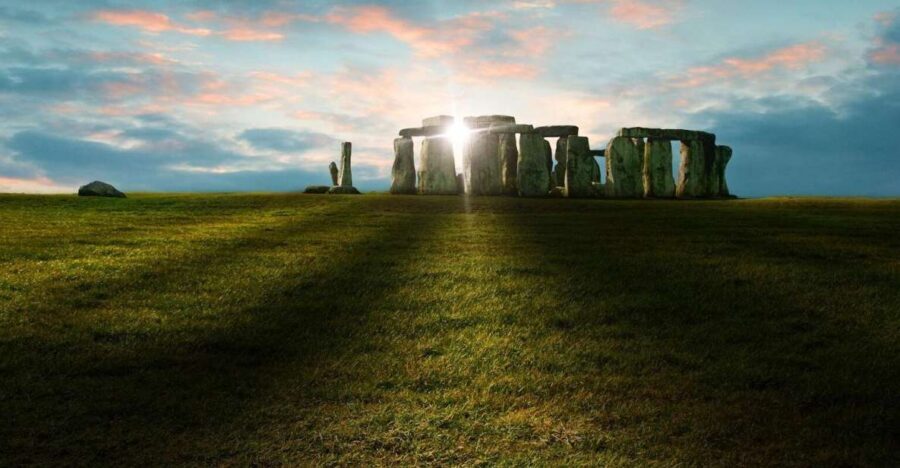 From London: Private Stonehenge Sunrise Viewing & Bath - The real value of paying $184 for this route