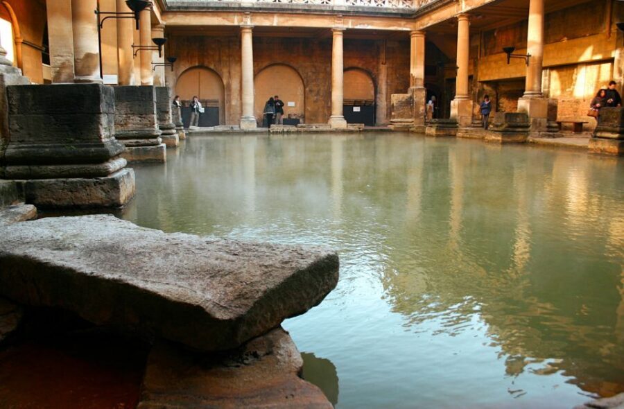 From London: Stonehenge and Bath Private Full-Day Trip - Should You Book This Tour or Choose a Slower Day?