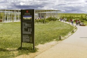From London: Stonehenge Half-Day Tour - The drive to Salisbury Plain: comfort and real travel time