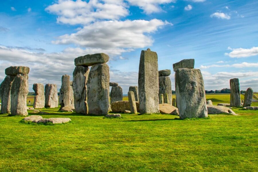From London: Stonehenge Half-Day Tour - Should you book this tour from London?