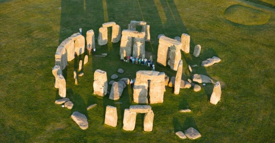 From London: Stonehenge Inner Circle and Windsor Day Trip - How the whole day works: early vs late departures