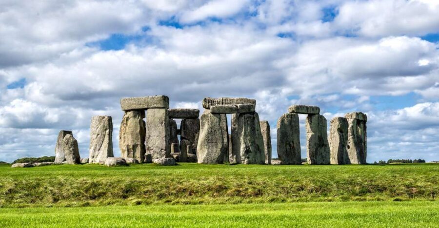 From London: Stonehenge Morning Day Trip with Admission - The 7:30am drive: comfortable coach time with real stories