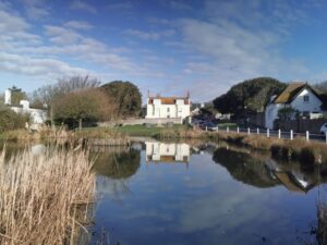 From London: Sussex Villages and White Cliff Guided Tour - Meeting at London Bridge: the practical start that saves your morning
