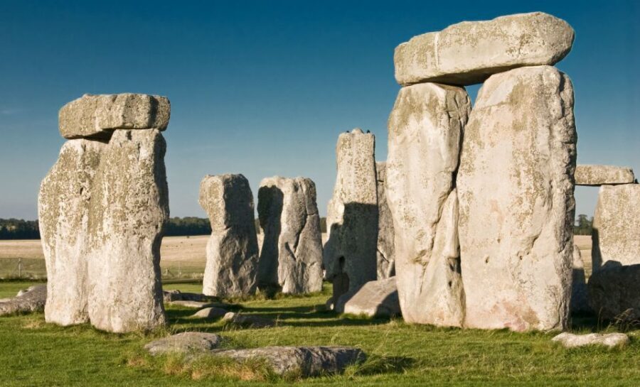 From London: Windsor Castle and Stonehenge Day Trip - Stonehenge on Salisbury Plain: Extended Time for Your Own Conclusions