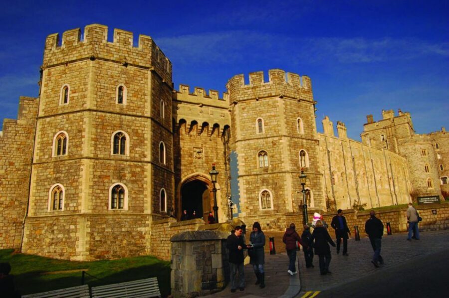 From London: Windsor Castle and Stonehenge Day Trip - How the Day Flows: From London to Windsor, Then Stonehenge