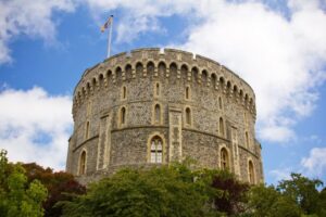 From London: Windsor, Stonehenge, & Salisbury Cathedral Trip - Meeting Point and Where the Day Ends (So You Don’t Chase It)