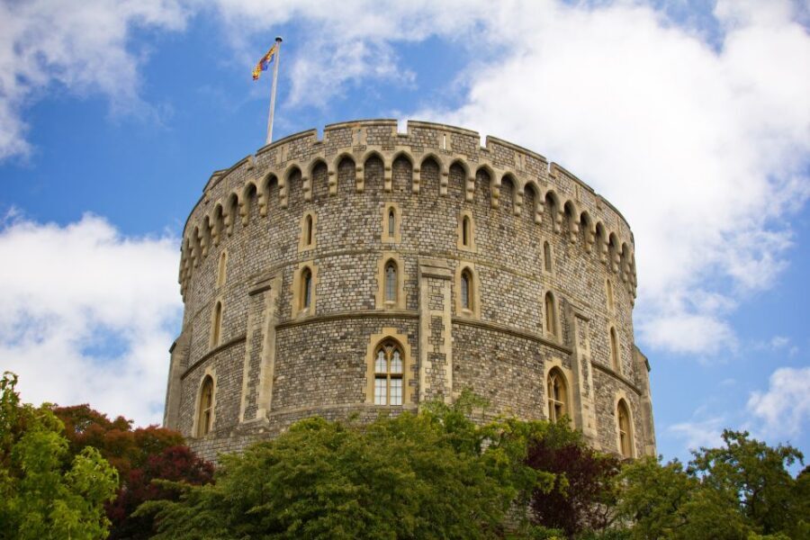 From London: Windsor, Stonehenge, & Salisbury Cathedral Trip - Meeting Point and Where the Day Ends (So You Don’t Chase It)