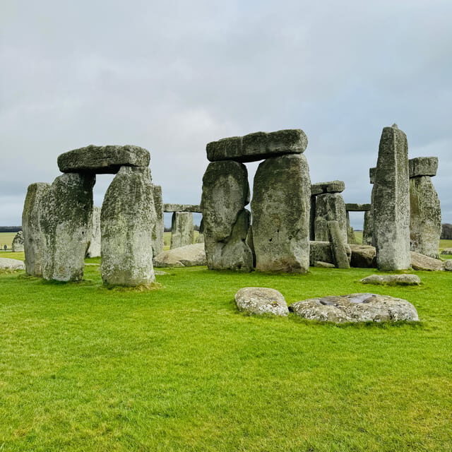 From Southampton: Stonehenge & Salisbury Private Day Trip - Stonehenge With Two Hours: Seeing the Stones at Your Pace