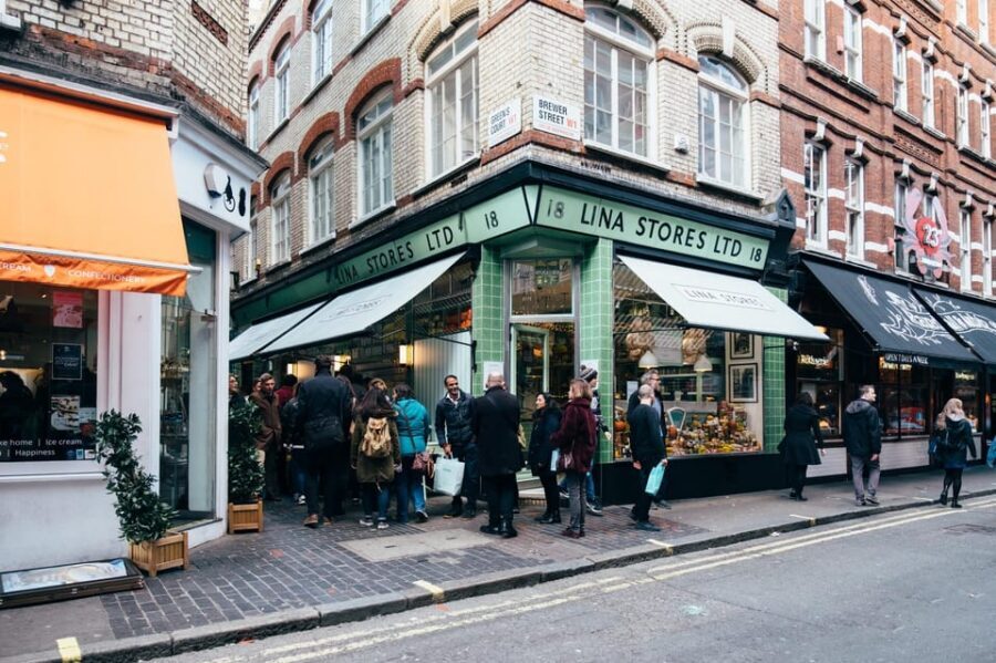German London : The Ultimate Walking tour - Private clubs and hidden social scenes