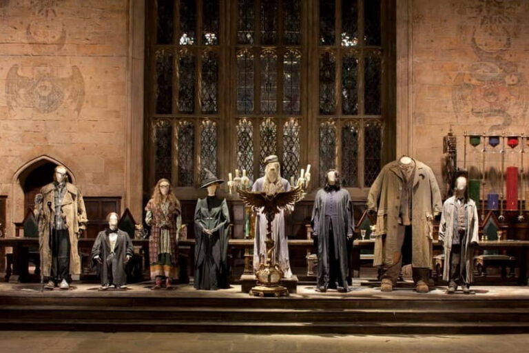 Harry Potter Studio Ticket & Tour of London Film Locations - London Film Locations Walk: Diagon Alley, the Ministry, and real street context